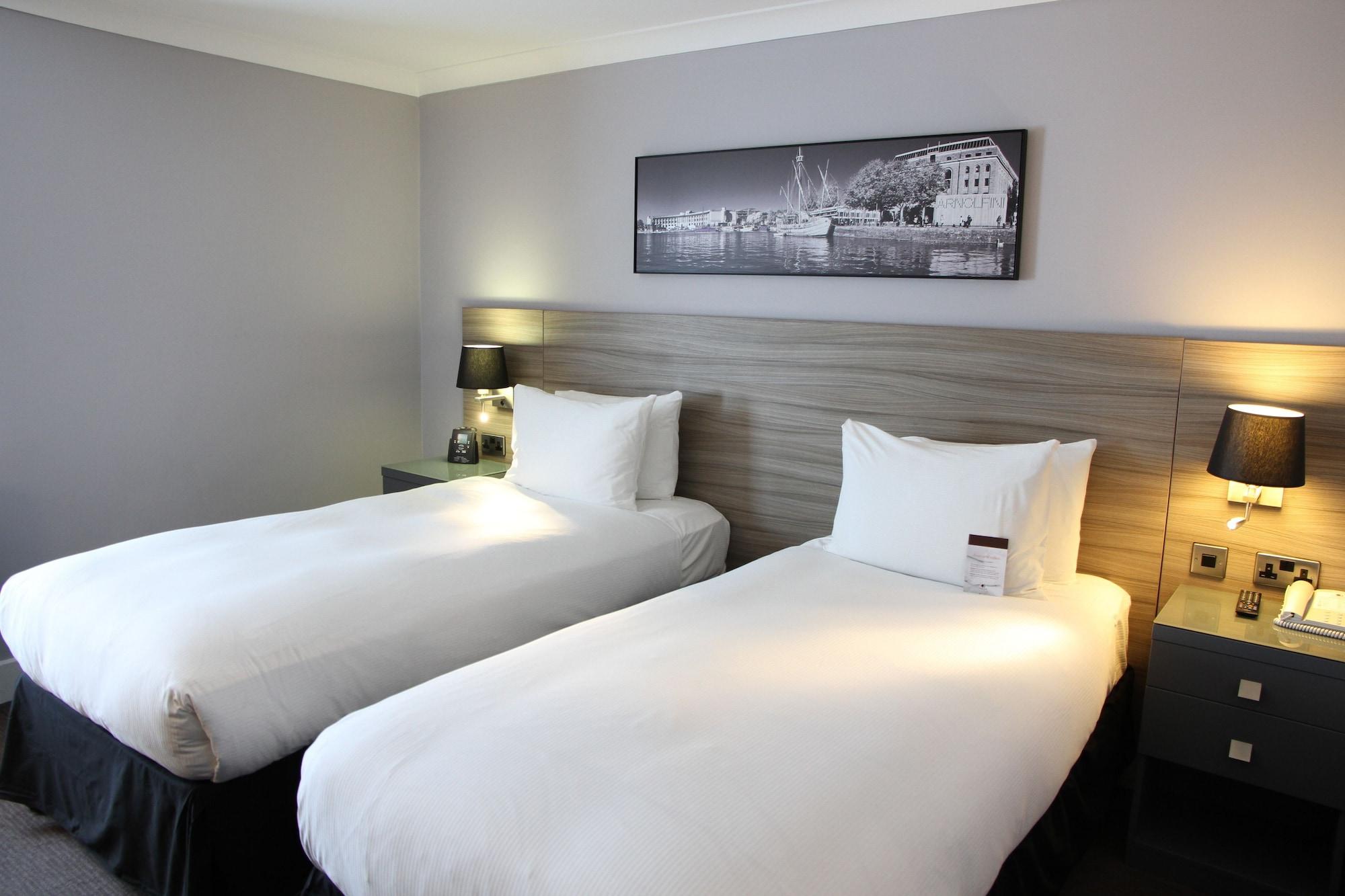Doubletree By Hilton Bristol City Centre מראה חיצוני תמונה