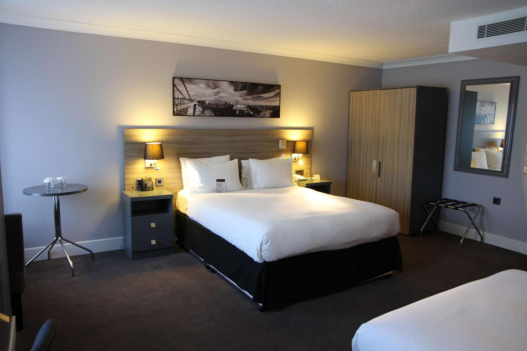 Doubletree By Hilton Bristol City Centre מראה חיצוני תמונה