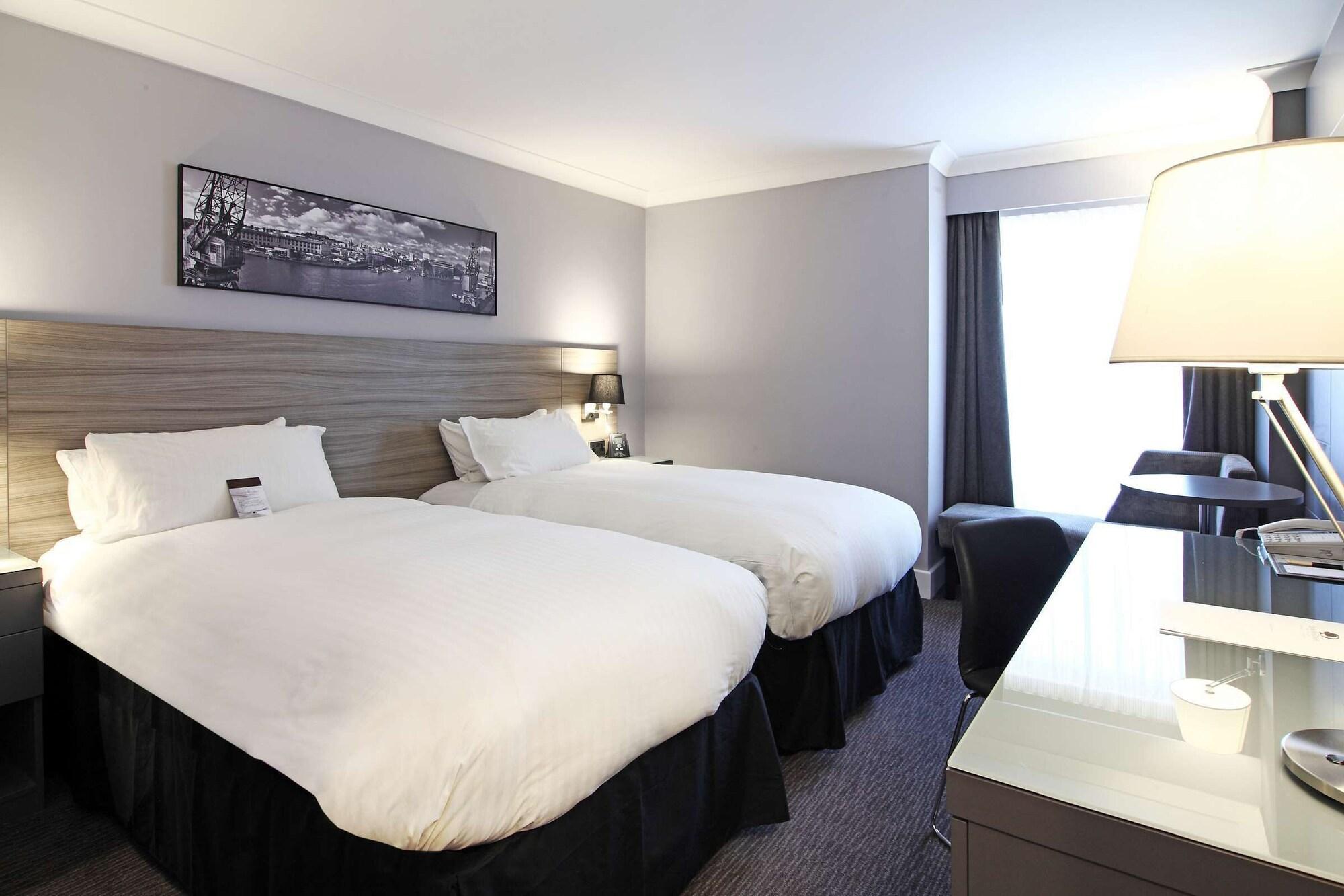 Doubletree By Hilton Bristol City Centre חדר תמונה