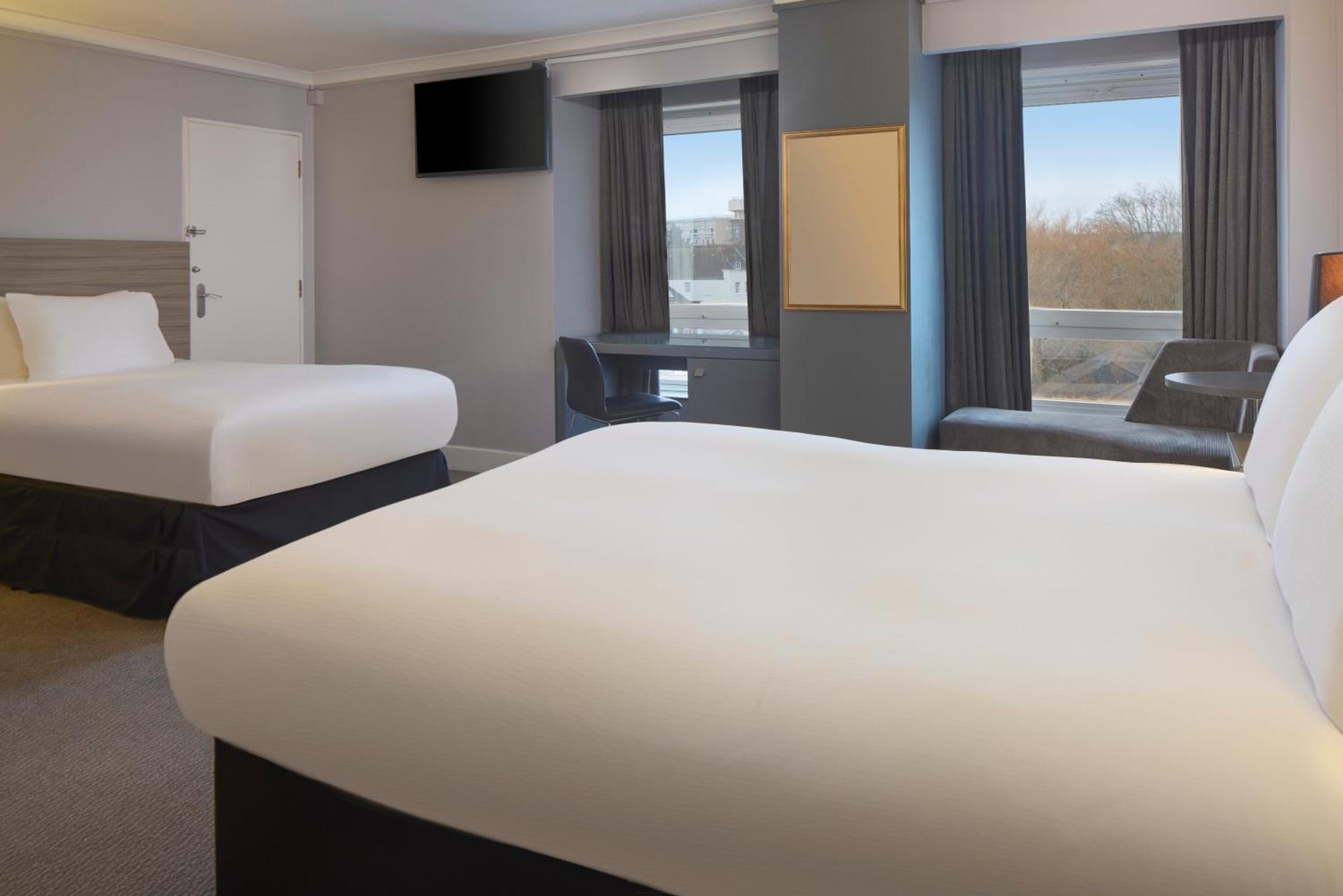 Doubletree By Hilton Bristol City Centre מראה חיצוני תמונה