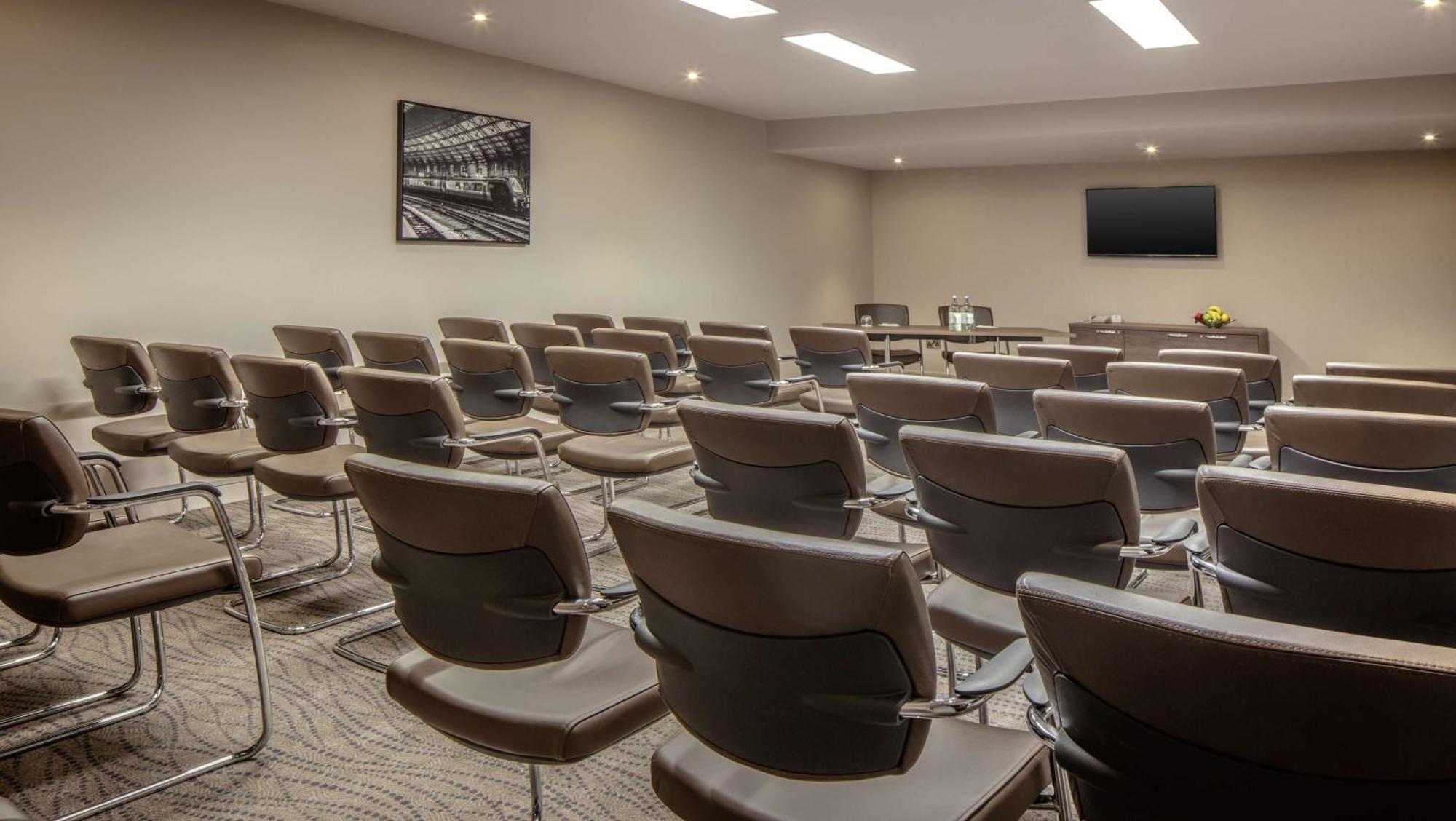 Doubletree By Hilton Bristol City Centre מראה חיצוני תמונה