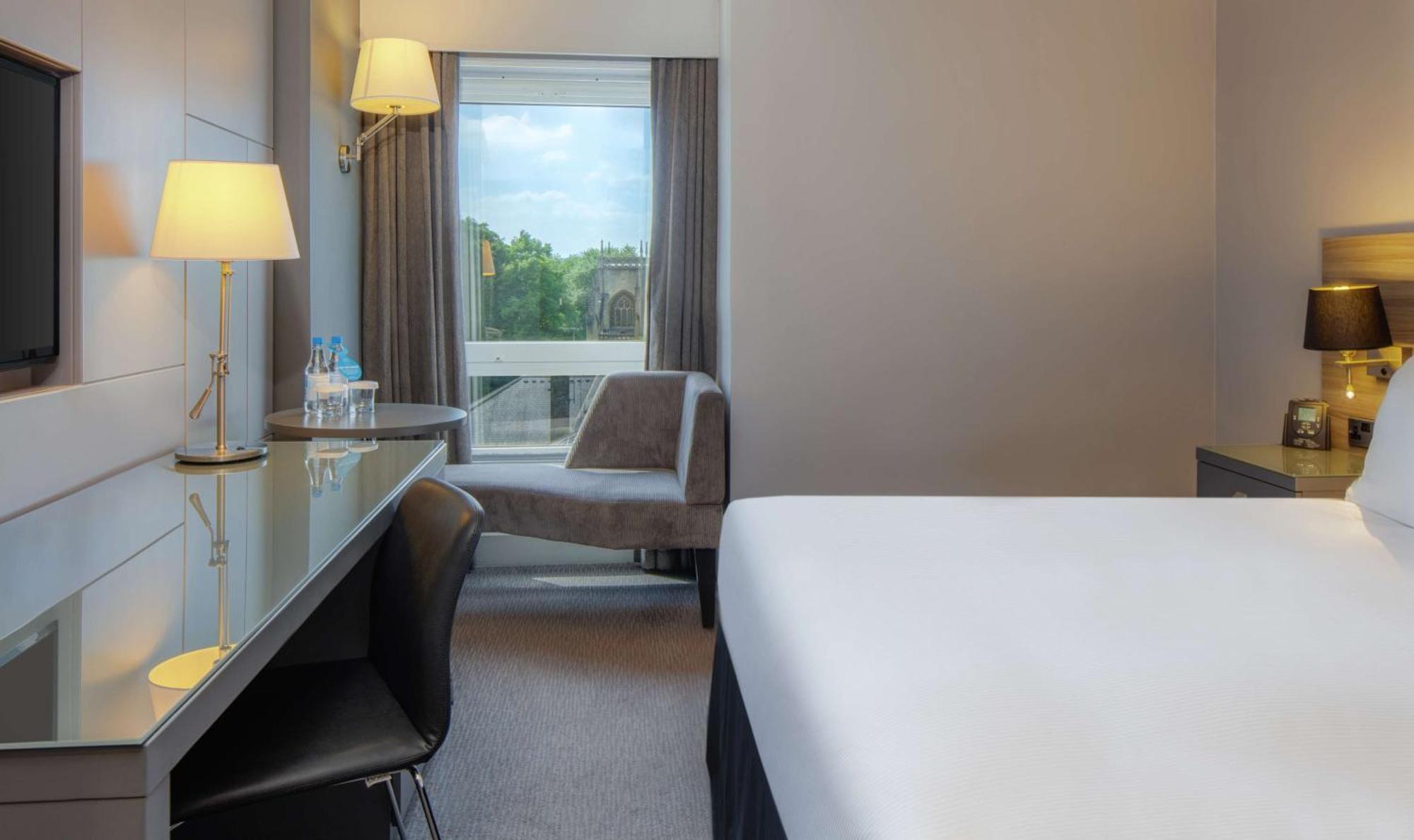 Doubletree By Hilton Bristol City Centre מראה חיצוני תמונה