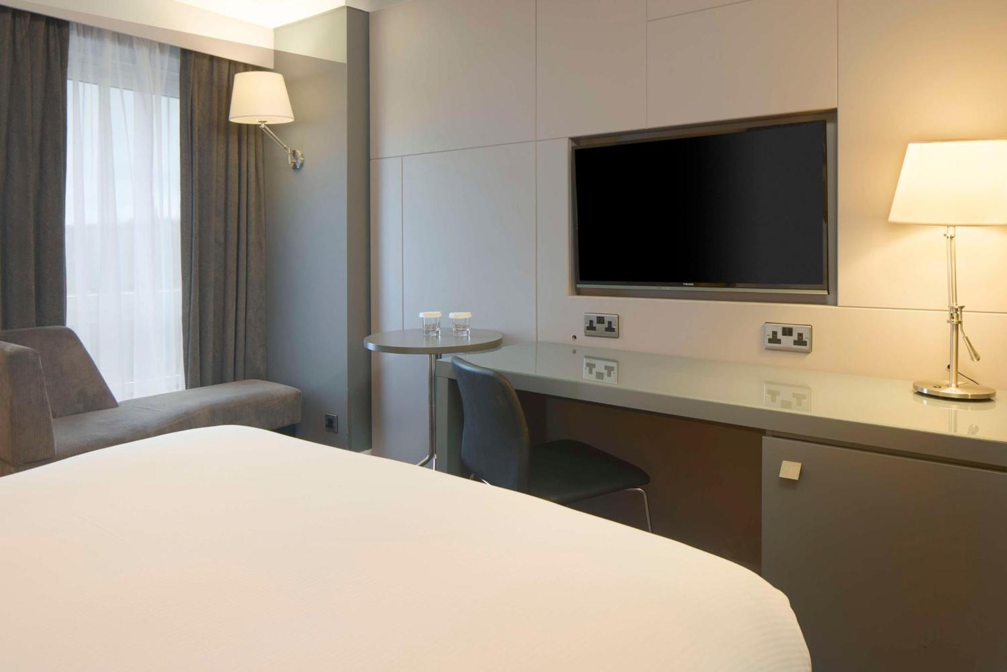Doubletree By Hilton Bristol City Centre מראה חיצוני תמונה
